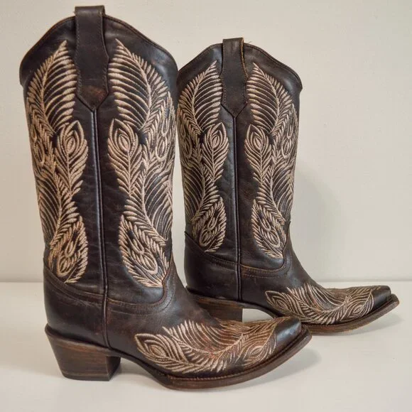 Circle G Feather Embroidered Snip Toe Western Boots - Picture 8 of 11